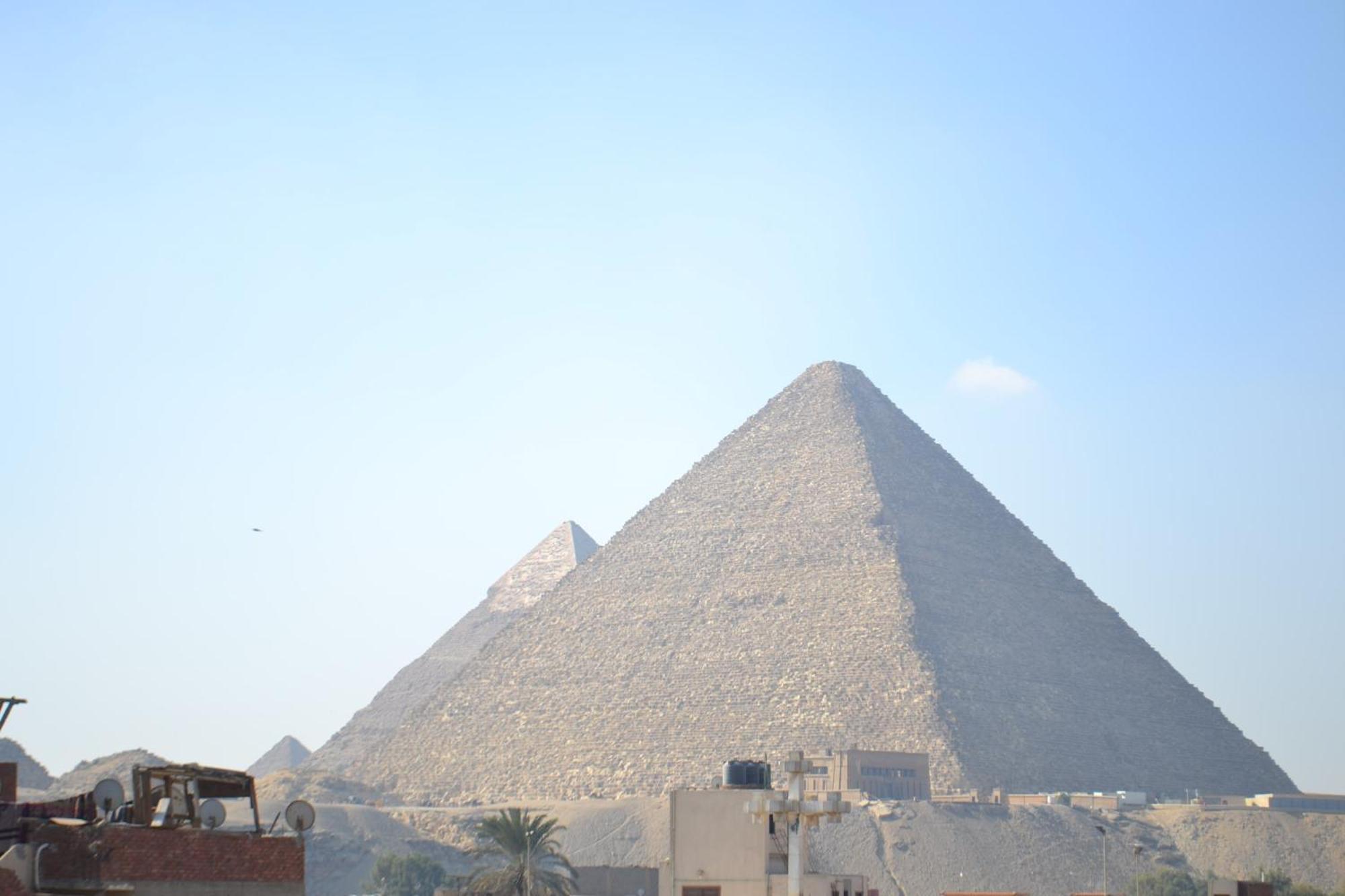 Sami Holiday Inn - Pyramids View Rooftop Al Kawm al Akhdar 外观 照片
